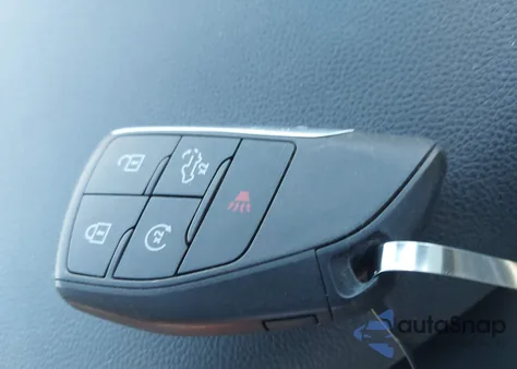 2022 Chevrolet Silverado 1500 4Wd Short Bed Custom из США, поврежденный, VIN 3GCPDBEK1NG636339